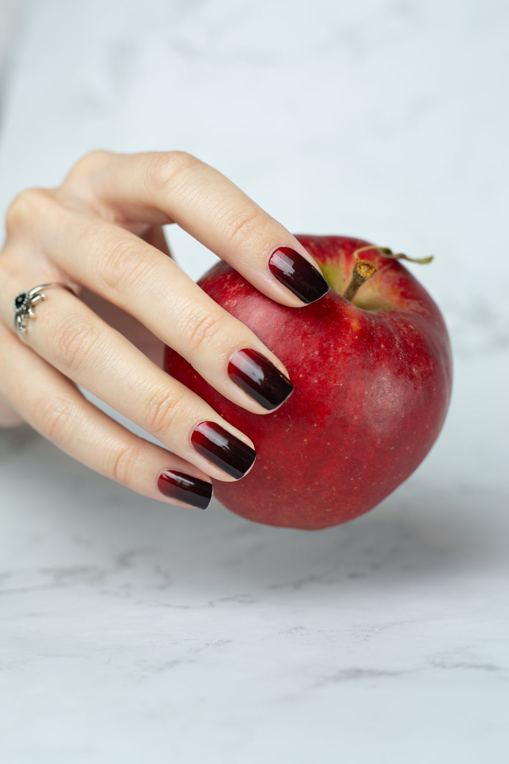 Poisoned Apple UV