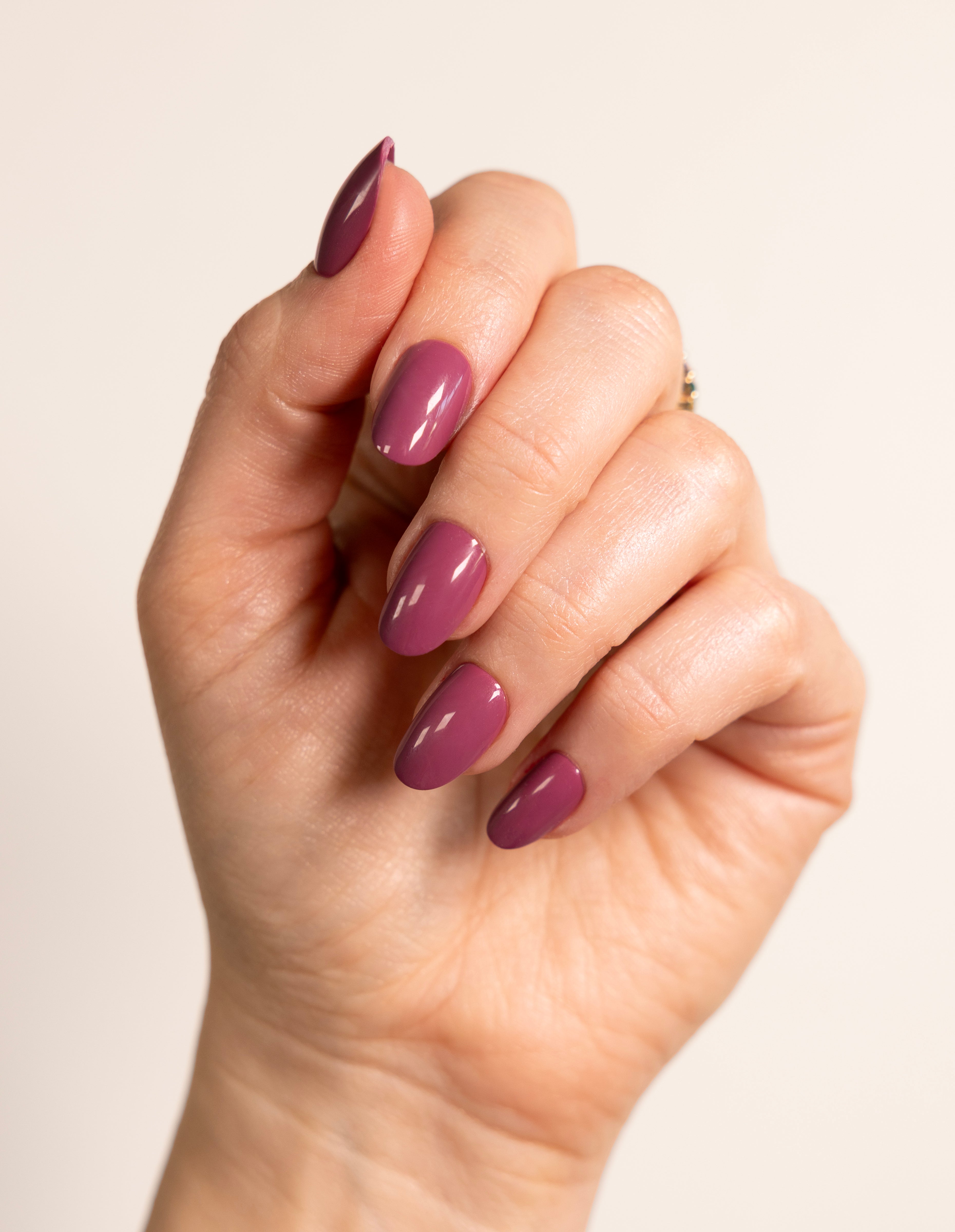 Rosewood Love Press On Nails Short Round
