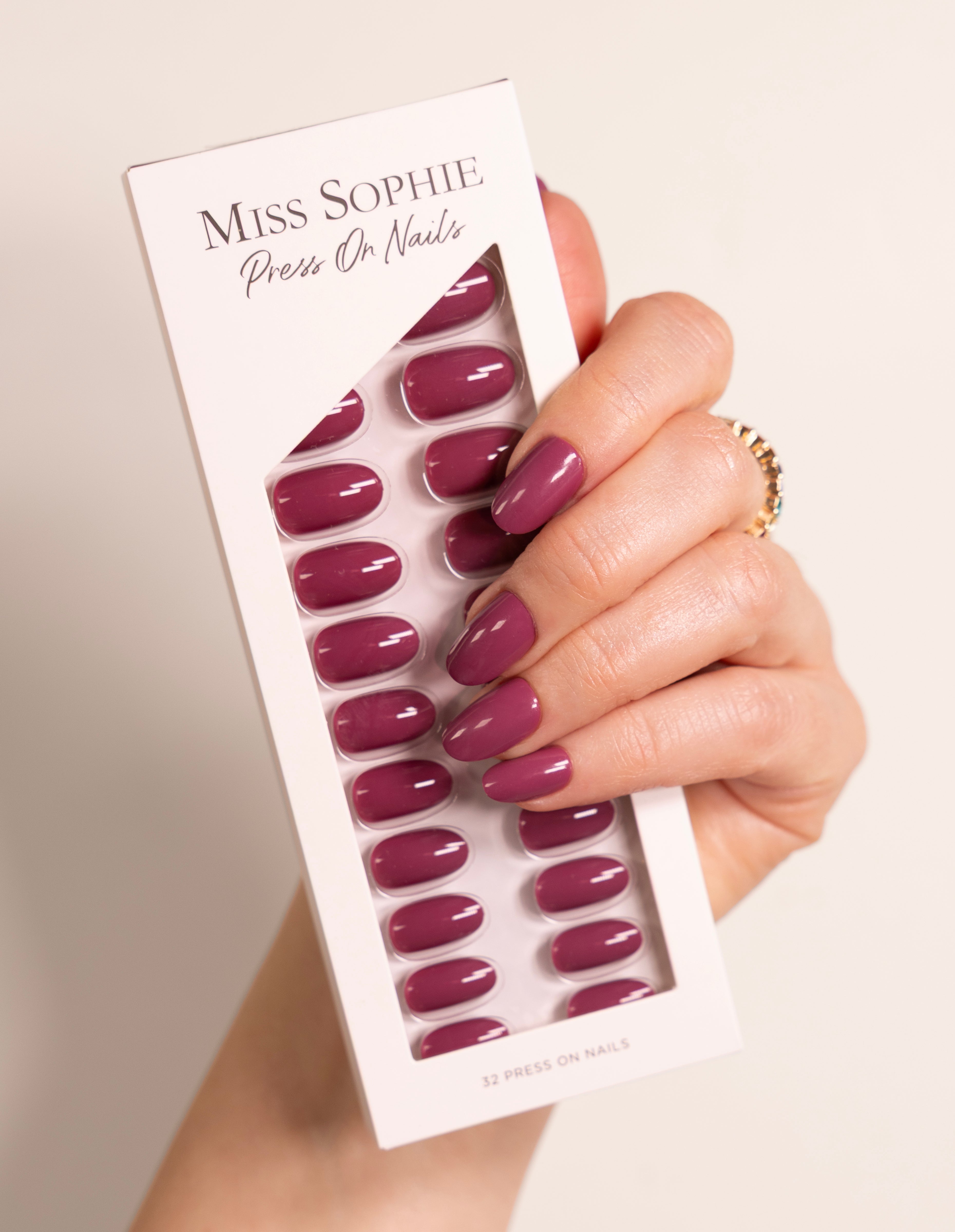 Rosewood Love Press On Nails Short Round