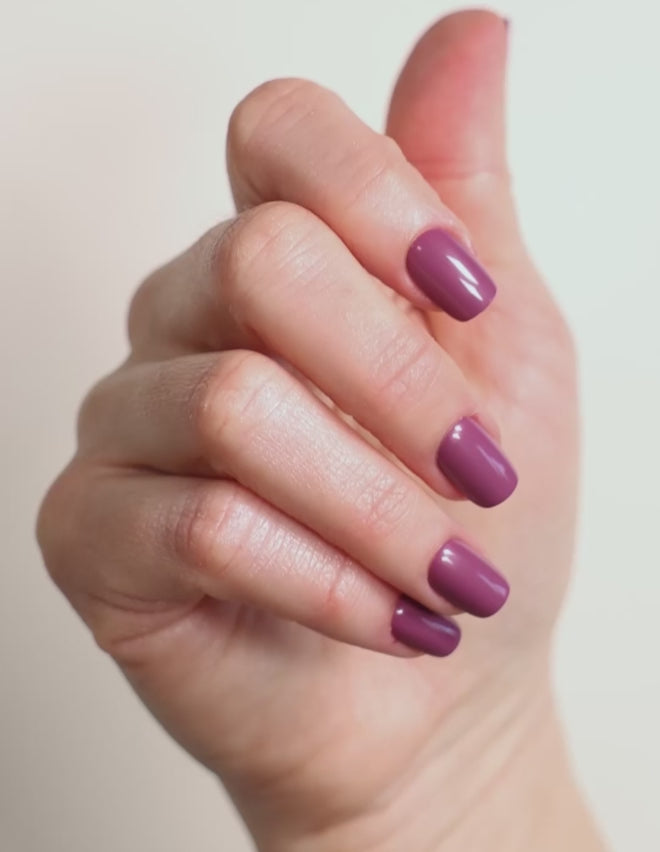 Rosewood Love Press On Nails Short Round